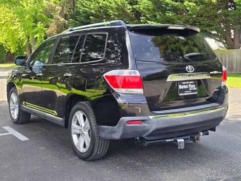 Used 2013 Toyota Highlander Limited AWD/4WD image 4
