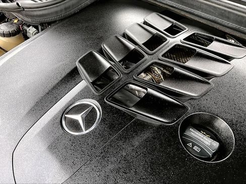 Used 2020 Mercedes-Benz GLS 580 4MATIC image 32