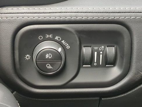 New 2026 RAM 3500 Limited image 30