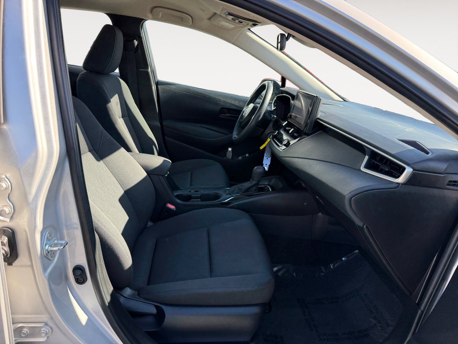 Used 2024 Toyota Corolla LE FWD image 19
