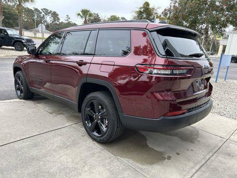 New 2025 Jeep Grand Cherokee L Laredo image 7