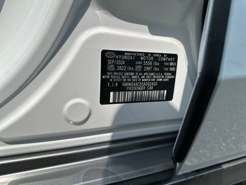 New 2025 Hyundai Ioniq 6 SEL image 38