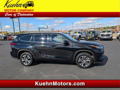 Used 2021 Toyota Highlander XLE