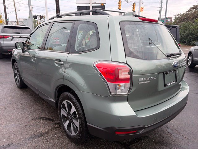 Used 2017 Subaru Forester 2.5i w/ Alloy Wheel Package AWD/4WD image 4