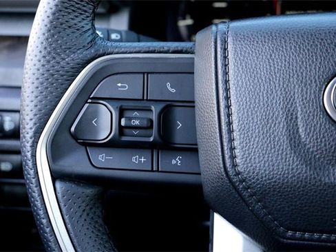 Used 2024 Toyota Tacoma Limited image 14