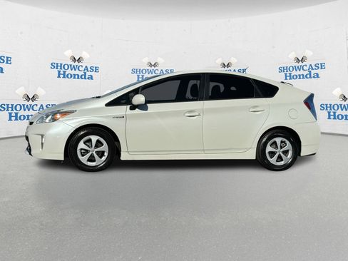 Used 2015 Toyota Prius Four image 4