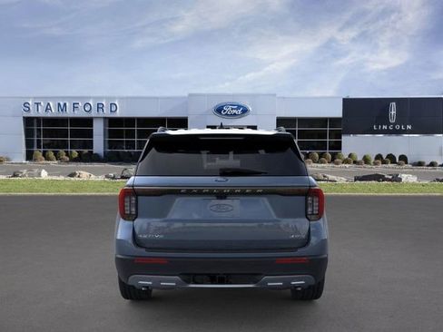 New 2026 Ford Explorer Active w/ Active Comfort Package image 5