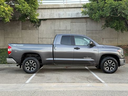 Used 2019 Toyota Tundra SR5 w/ TRD Off Road Package AWD/4WD image 10