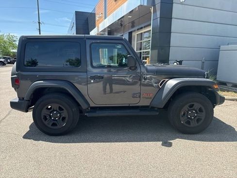 Used 2021 Jeep Wrangler Sport AWD/4WD image 6