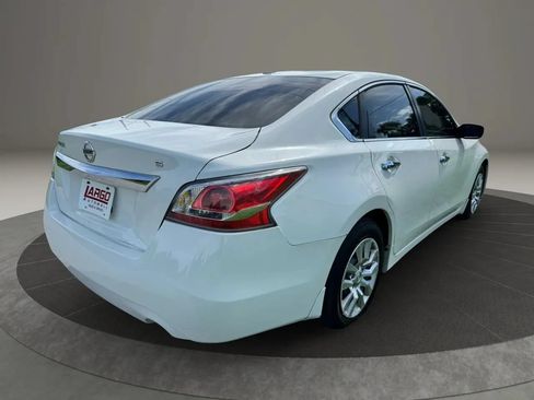 Used 2015 Nissan Altima 2.5 S w/ Power Driver Seat Package FWD image 7