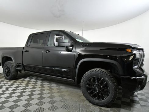 New 2026 Chevrolet Silverado 2500 High Country w/ Midnight Edition image 9