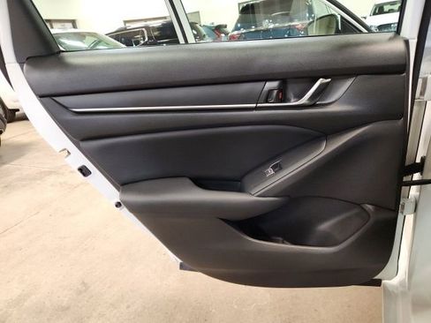 Used 2018 Honda Accord Sport image 22