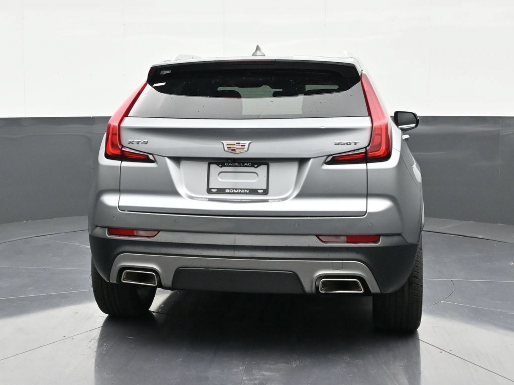 Certified 2023 Cadillac XT4 Premium Luxury FWD image 4