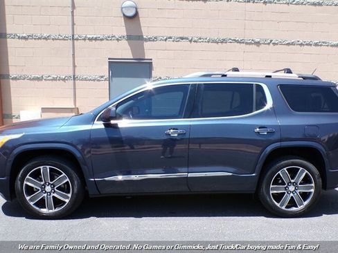 Used 2018 GMC Acadia Denali w/ Technology Package FWD image 7