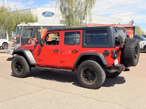 Used 2023 Jeep Wrangler Unlimited Rubicon w/ Cold Weather Group AWD/4WD image 36