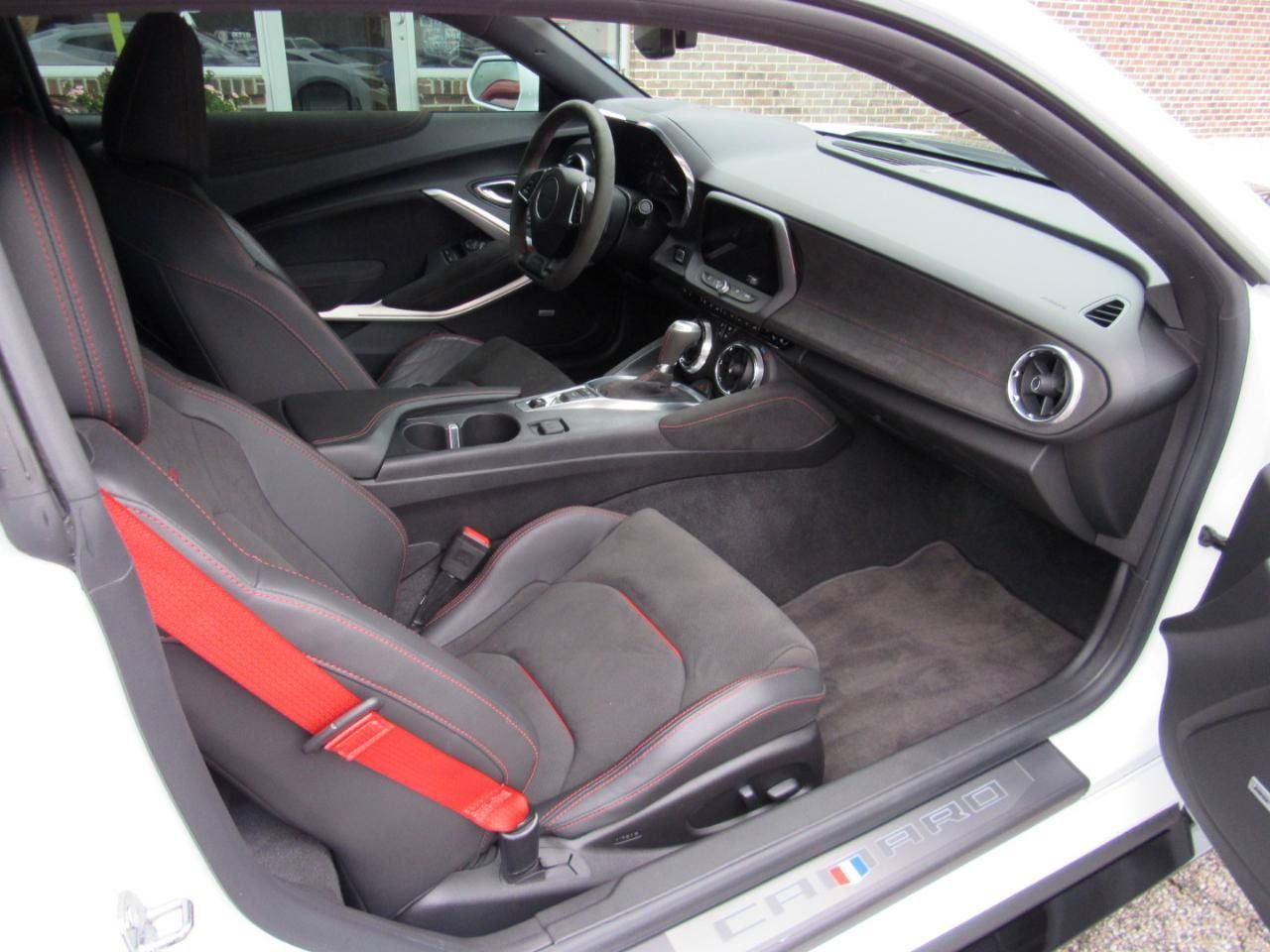 Used 2017 Chevrolet Camaro ZL1 RWD image 49