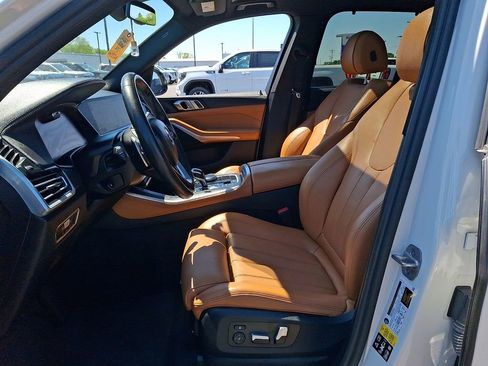 Used 2022 BMW X5 xDrive40i AWD/4WD image 14