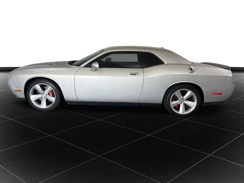 Used 2009 Dodge Challenger SRT8 w/ SRT Option Group II RWD image 2