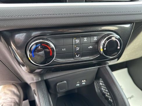 Used 2025 Chevrolet TrailBlazer LT image 20