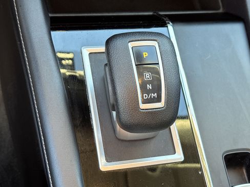 Used 2022 Mitsubishi Outlander ES image 38