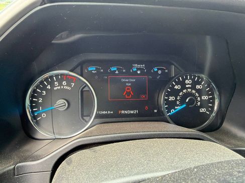 Used 2015 Ford F150 Lariat w/ Equipment Group 502A Luxury AWD/4WD image 18
