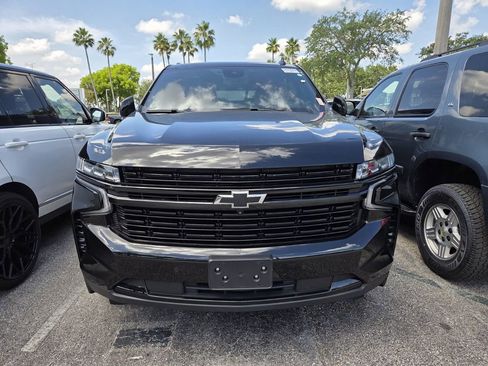 Used 2023 Chevrolet Tahoe RST w/ Luxury Package AWD/4WD image 2