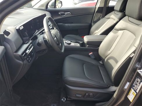 New 2026 Kia Sportage EX w/ EX Panoramic Sunroof Package image 23