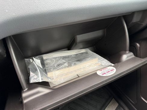 Used 2016 Chevrolet Colorado Z71 w/ Z71 Midnight Edition image 29