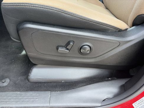 Used 2022 RAM 1500 Big Horn AWD/4WD image 12