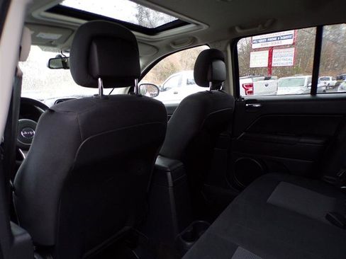 Used 2013 Jeep Compass Latitude w/ Sun/Sound Group image 28