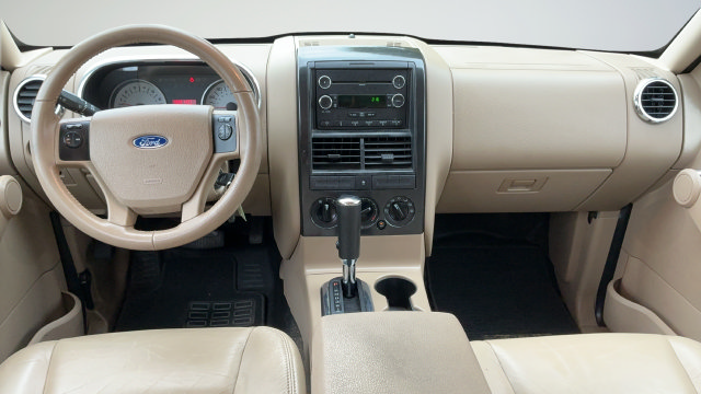 Used 2008 Ford Explorer Sport Trac XLT RWD image 9
