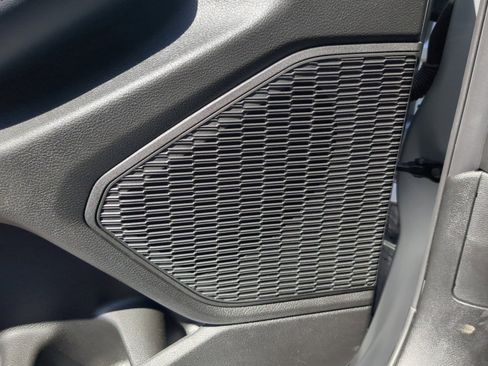 New 2025 Jeep Grand Cherokee Altitude image 27