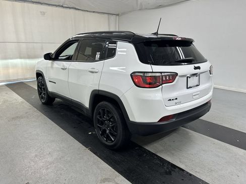 Used 2023 Jeep Compass Latitude AWD/4WD image 7