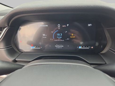 Used 2024 Jeep Grand Cherokee Laredo X image 22