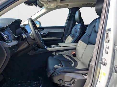 New 2026 Volvo XC90 B6 Ultra w/ Protection Package image 4