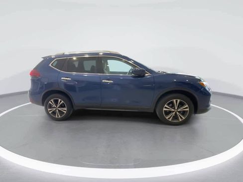 Used 2020 Nissan Rogue SV w/ Premium Package AWD/4WD image 9