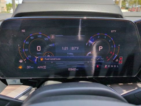 Used 2025 Chevrolet Tahoe Z71 w/ Z71 Off-Road Package image 25