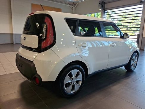 Used 2015 Kia Soul FWD image 6