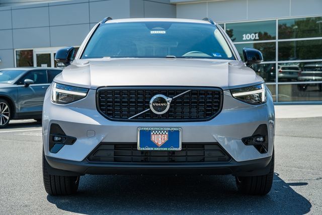 New 2026 Volvo XC40 B5 Plus w/ Climate Package AWD/4WD image 2