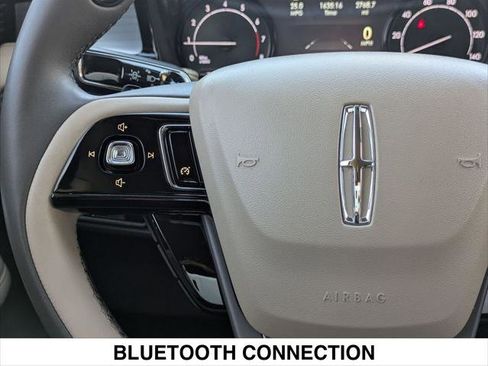 Certified 2022 Lincoln Corsair FWD image 13