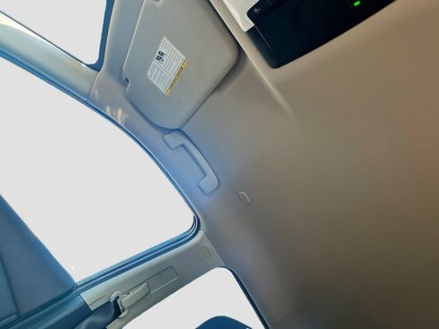 Used 2023 Nissan Rogue SV image 21