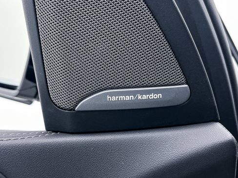 Used 2023 BMW X7 xDrive40i w/ M Sport Package image 20