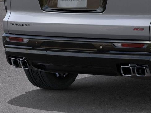 New 2026 Chevrolet Traverse RS w/ LPO, Floor Liner Package image 14