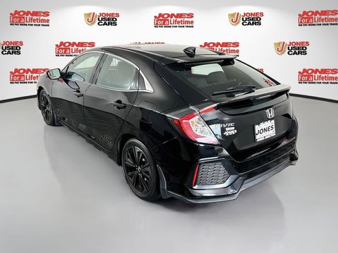 Used 2019 Honda Civic EX image 2