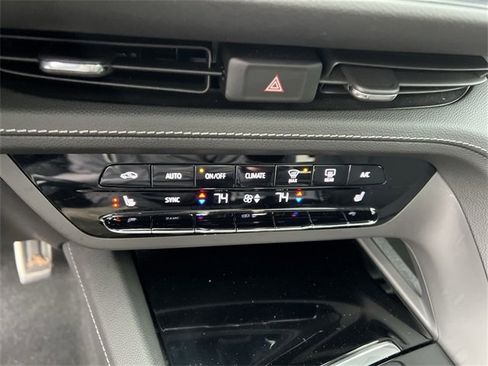 Certified 2023 Buick Envision Essence w/ Sport Touring Package image 17