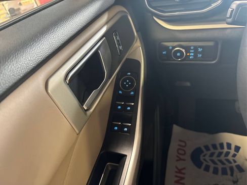 Used 2023 Ford Explorer XLT w/ Equipment Group 202A AWD/4WD image 35