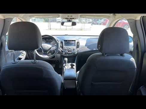 Used 2017 Chevrolet Cruze LT w/ LT True North Edition FWD image 28