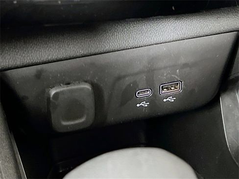 Used 2025 Chevrolet TrailBlazer LT image 20