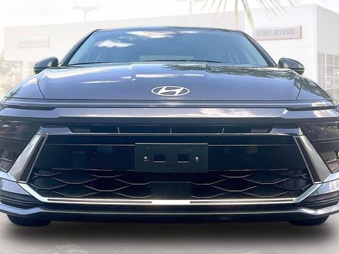 Used 2025 Hyundai Sonata SEL FWD image 24
