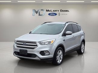 Used 2018 Ford Escape SE video 2